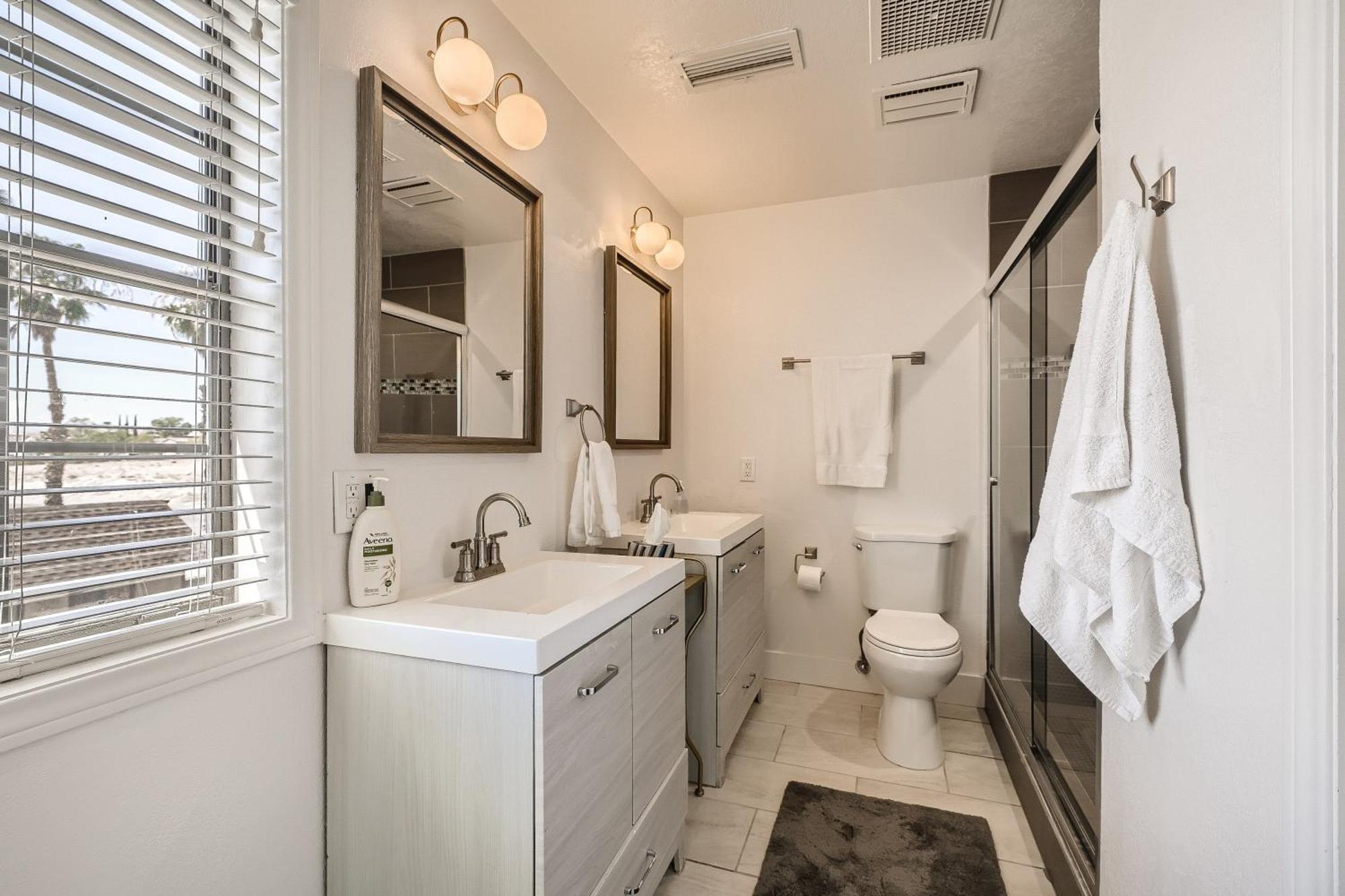 Villa Lux Life! Location For Business Or Play! Las Vegas